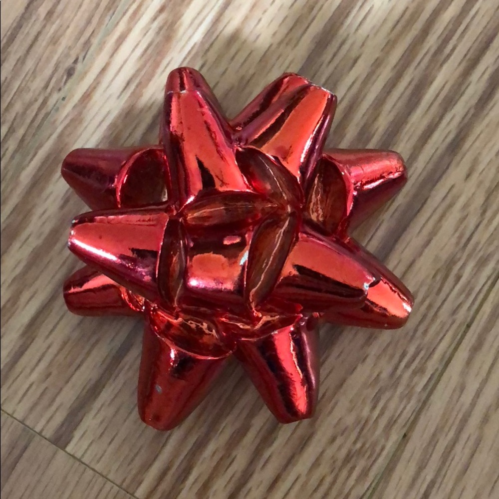Bow Magnet
